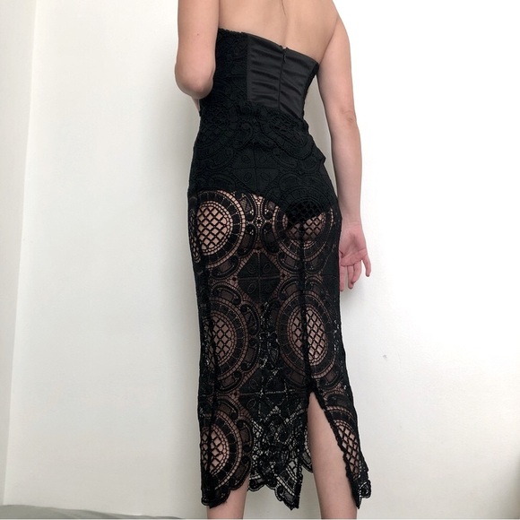 Black Lace Strapless Dress L'ATISTE - Picture 2 of 8